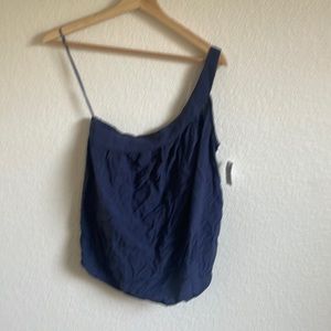 ✨5 FOR $25✨ NWT Old Navy one-shoulder blouse